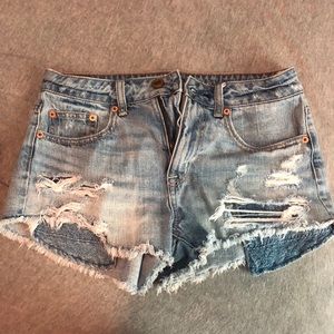 AE high waisted festival shorts - cute pockets